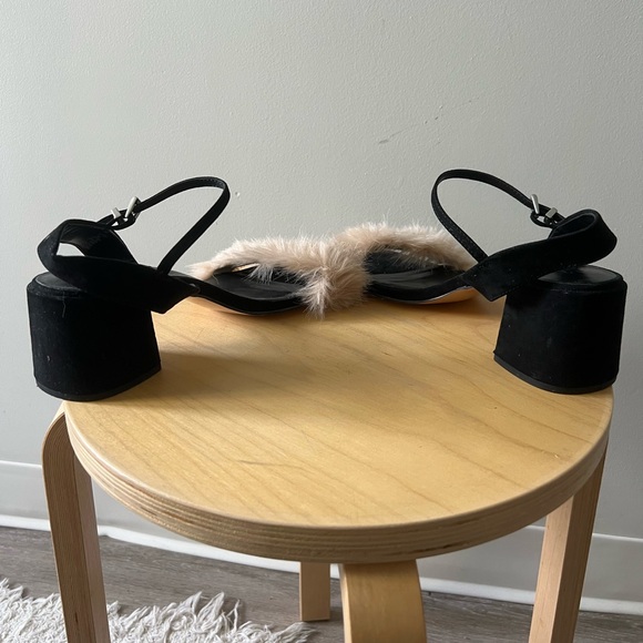 ZARA - TAUPE FAUX FUR BLOCK HEEL SANDAL - Picture 4 of 5